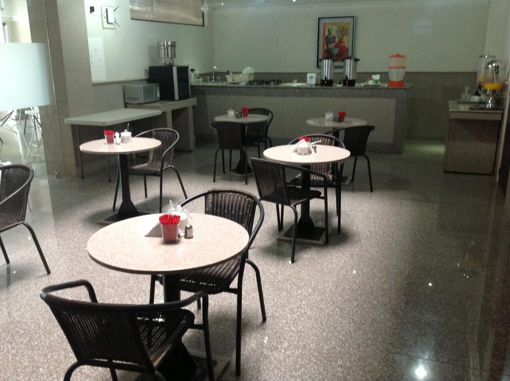 Hoteles Bogota Inn El Lago Country Zona Rosa Экстерьер фото